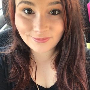 Meet your Posher, Tiffany